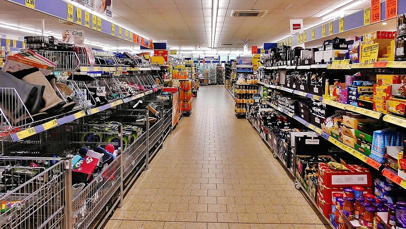 Rekordzuhanás a magyar boltokban - ennél már csak jobb jöhet