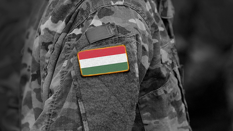 Miért vezénylik a katonákat az utcára és a cégekhez Magyarországon?