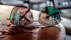 Gyerek és felnőtt napszemüvegeket vizsgált az ITM - két szemüveget levetettek a polcokról