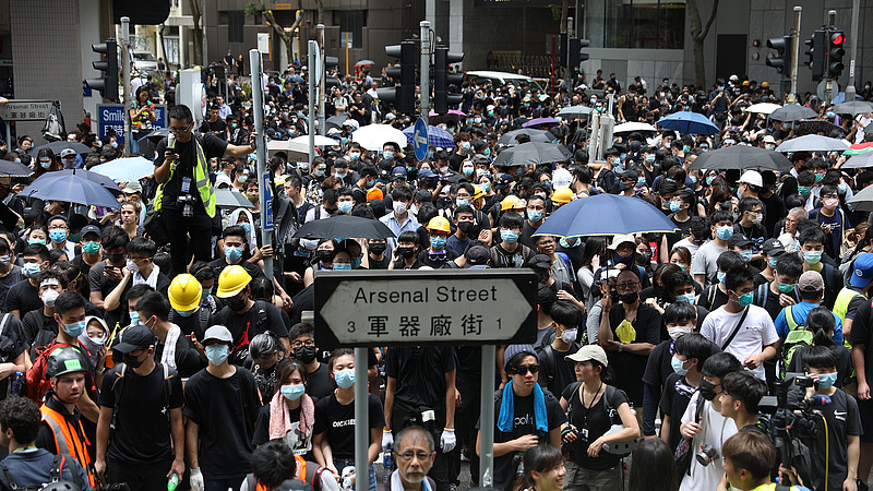 Újra sokan tüntettek Hongkongban