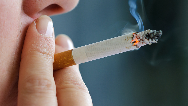 Aki most 14 éves, az már soha nem fog tudni törvényesen dohányt venni Nagy-Britanniában