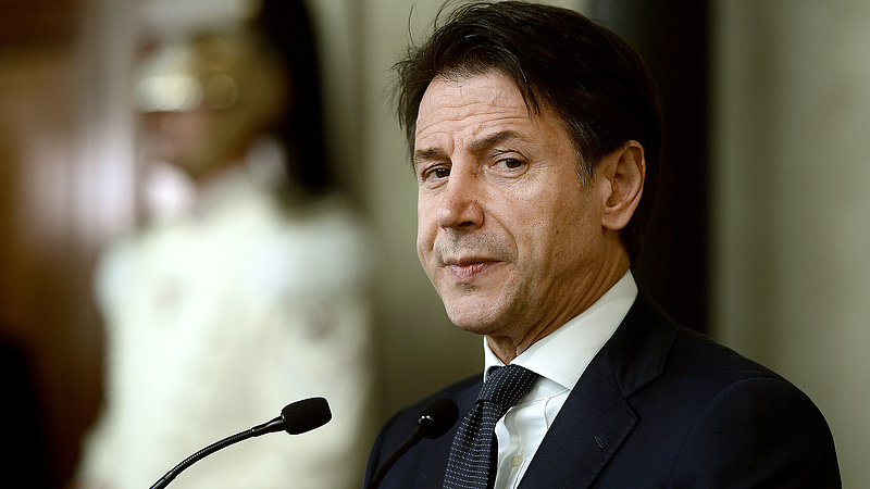 Olasz dráma: megszólalt a kormányfő