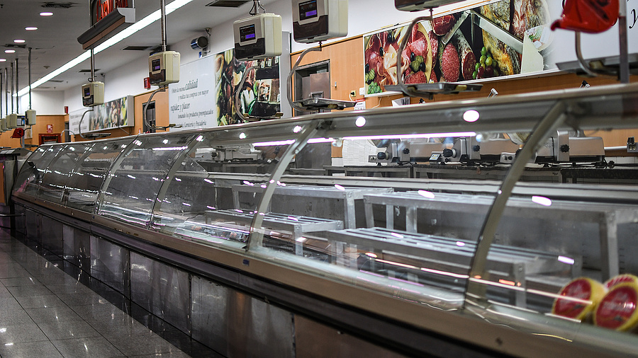 Üres pultok Venezuelában, 2019-ben