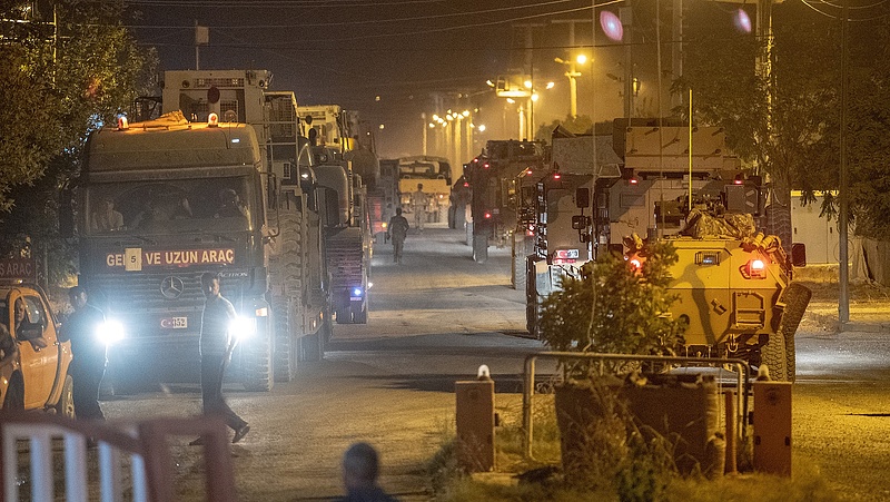 Ankara első körben ötezer kommandóst küldött a északkelet-szíriai határra