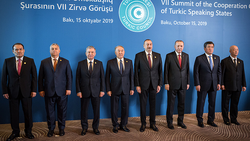 A Türk Tanács Budapesten nyit irodát - a dolgozók diplomáciai mentességet kapnak
