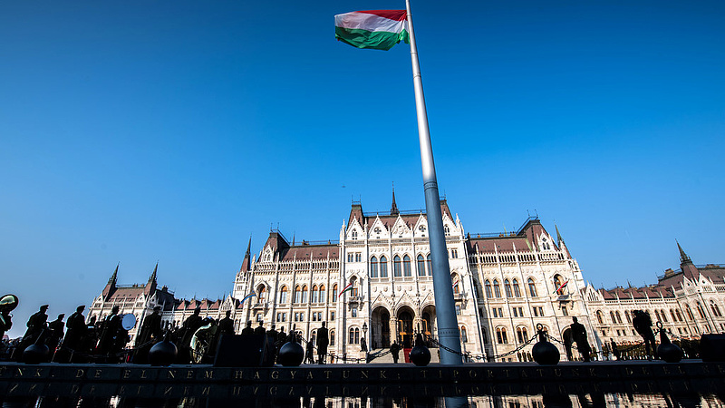 Orbán Viktor új harcra készül, Márki-Zay szerint a magyaroknak most is elege van