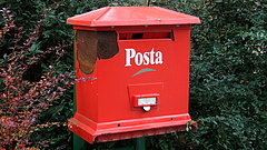 Lép a posta - végük lehet a piros postaládáknak