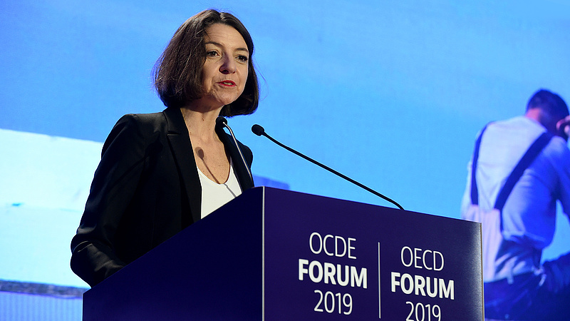 Csúnya visszaesést vár a világgazdaságban az OECD