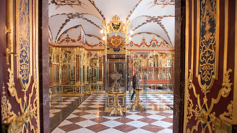 Betörtek a szász uralkodók palotájának világhírű kincstárába Drezdában 