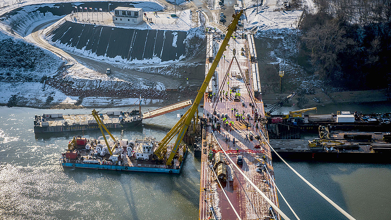 A Duna Aszfalt 92 milliárdért építhet hidat