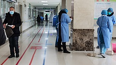 Koronavírus: 30 ezer orosz rekedt külföldön, leáll a hazaszállítás