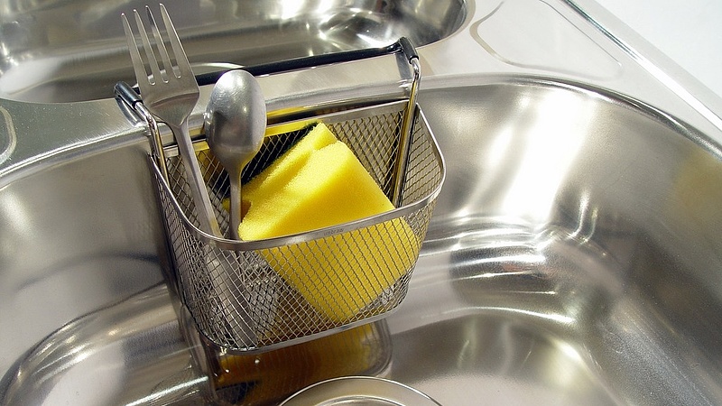 Veszélyes-e a mosogatószivacs? - Élelmiszer-biztonsági szakértők válaszolnak