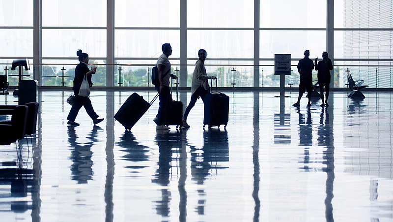 Európai Bizottság: a repülőtársaságoknak vissza kell fizetniük a törölt utazás árát