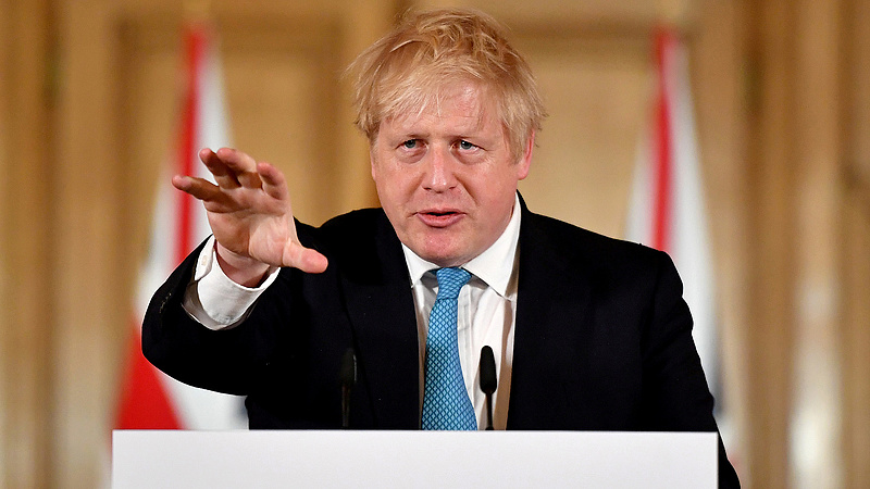 Boris (Brexit) Johnson megint megússza a kormányfőbuktató botrányt