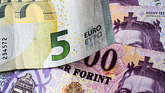 Befordult a forint