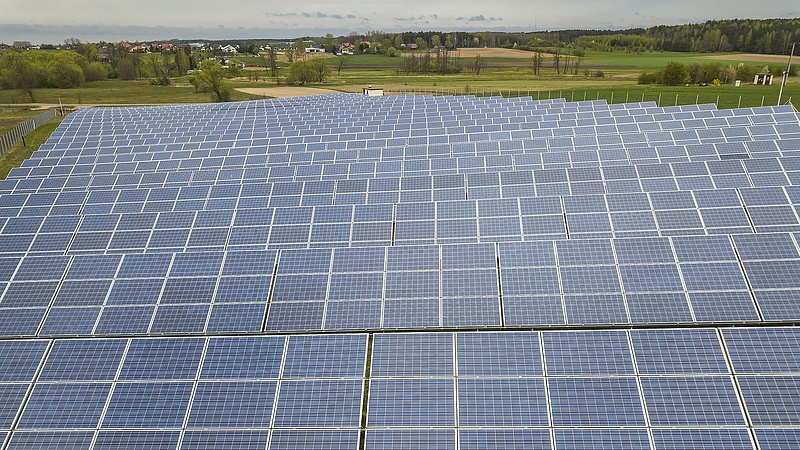 Gerjed a pénz a napelemek újrahasznosítására
