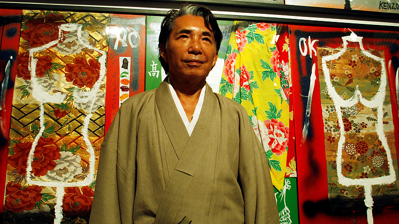 Elhunyt Kenzo Takada divattervező