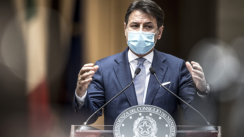 Koronavírus: Olaszország szigorításokkal próbál előremenekülni