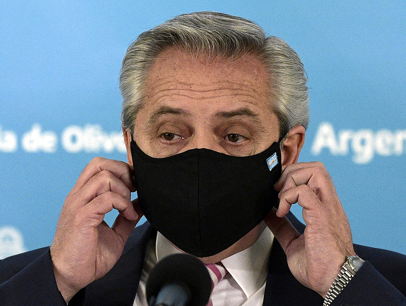 Koronavírusos Argentína elnöke, Szputnyik-oltást kapott