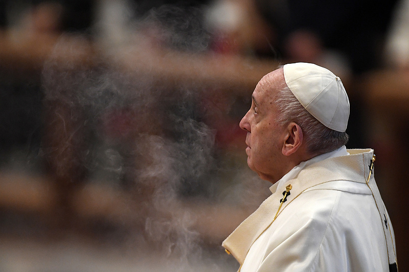 Ferenc pápa megkeresztelt tizenhárom csecsemőt vízkereszt alkalmából