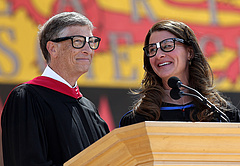 Változtat adományozási stratégiáján Melinda Gates