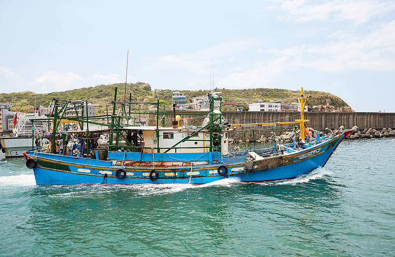 Kína a szellemhajóival már Argentína vizein rablóhalászkodik
