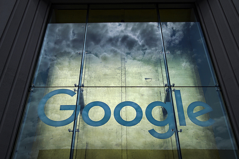 Harminchat USA-tagállam beperelte a Google-t