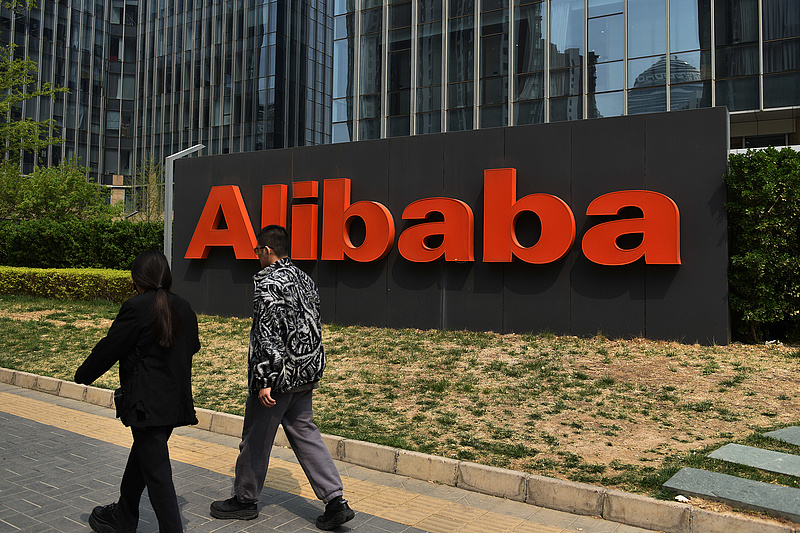 Sorra buknak el a kínai techcégek, már az Alibaba is célkeresztben
