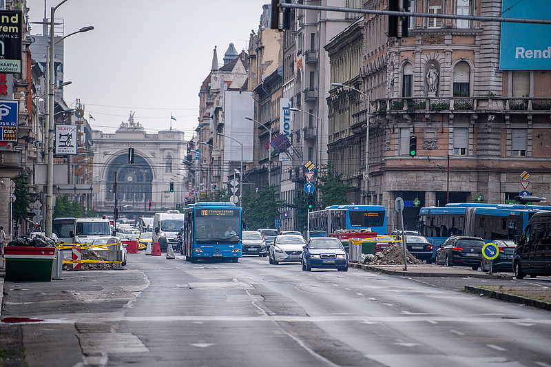 Újabb fázisba kezd Budapest átalakítása, korlátozások jönnek a Blahánál