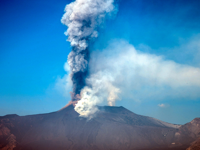Nőtt az esélye, hogy újra pusztító vulkán tomboljon Európában, veszélyben Nápoly környéke