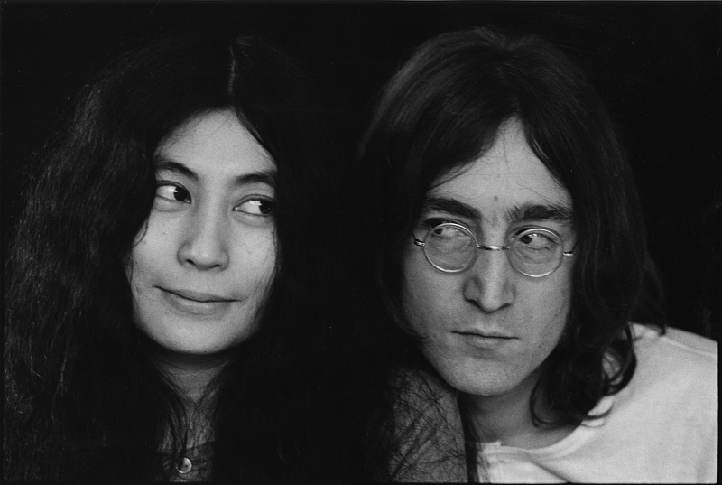 Eddig ismeretlen Lennon felvételért fizettek extra összeget egy aukción