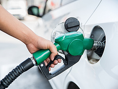 Üzemanyagár-befagyasztás: valahonnan hiányozni fog legalább 40 milliárd forint