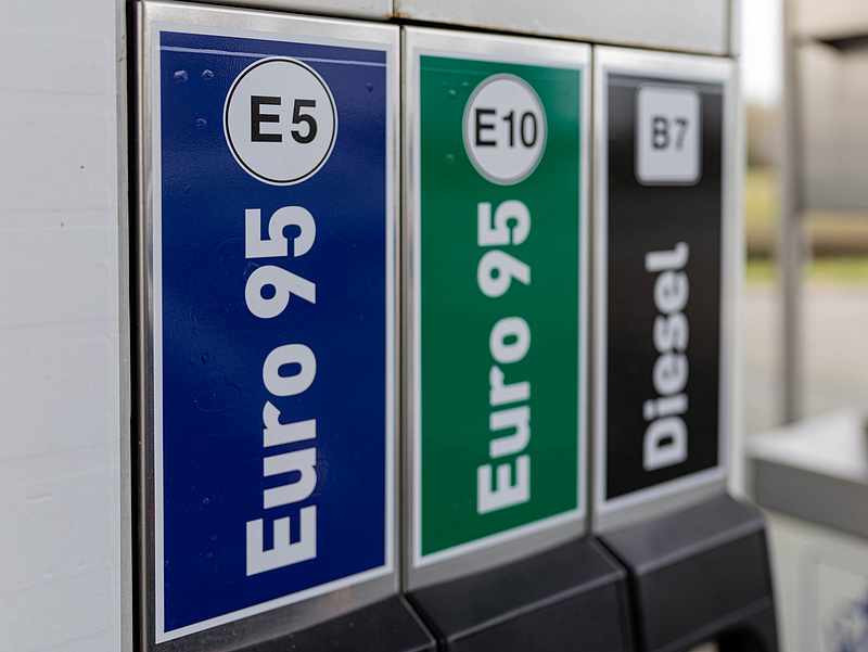 Szerdán a gázolaj piaci ára mérséklődik egy kicsit