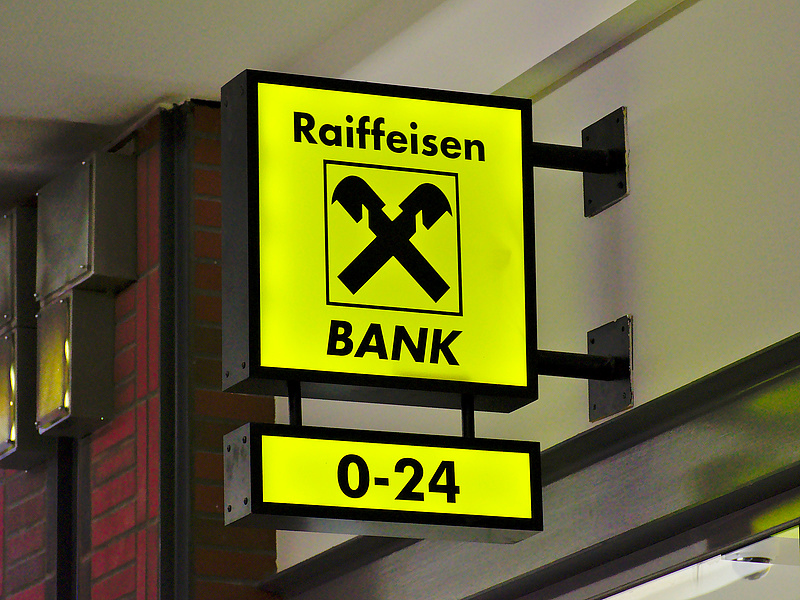 Jókora MNB-bírságot kapott a Raiffeisen Bank