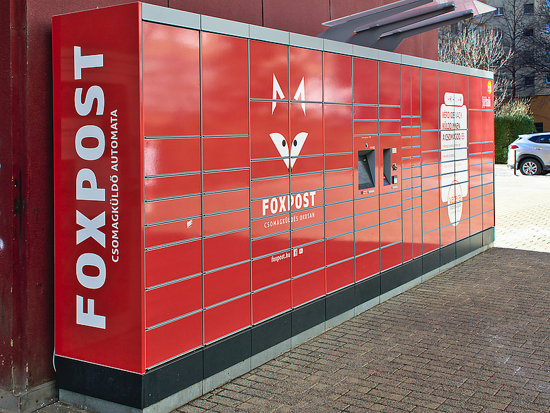 A használtruhás akció hazavágta a Foxpost rendszerét