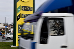 A magyar benzinkutak sorra dőlhetnek be, már 150 dolláros olajárat várnak