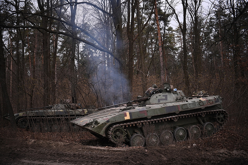 Orosz-ukrán háború: az ukránok szerint 2800 orosz katona esett már áldozatul a háborúban