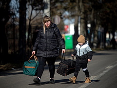 Elkeserítő szám jött: immár 1,7 millió ember érkezett Ukrajnából Lengyelországba