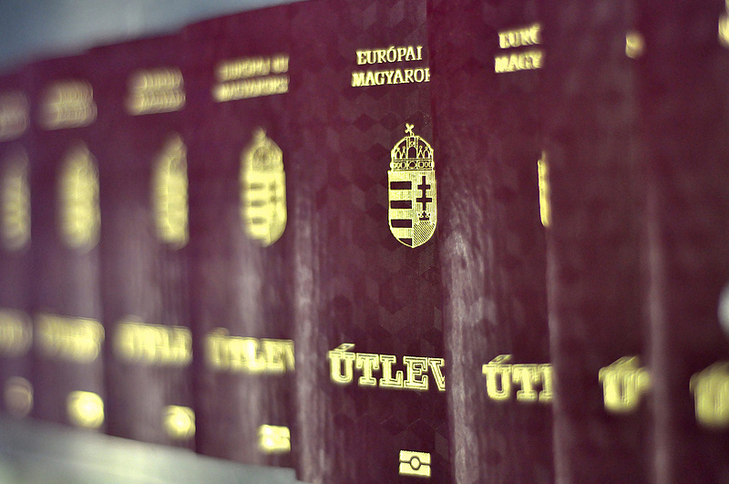 Miért Törökországban gyártat magyar útleveleket a kormány?