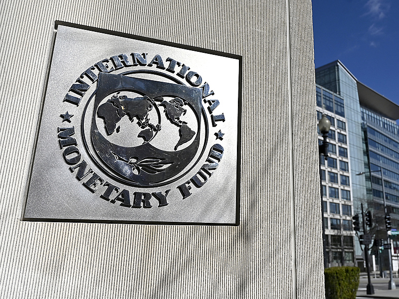 Nem kell uniós engedély az IMF-hitelfelvételhez?
