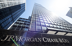 A JPMorgan is bezárja a boltot Oroszországban