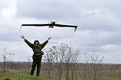Újabb NATO-ország fölé küldtek egy orosz drónt, az ukrán légvédelem lőtte le
