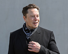 Elon Musk ismét ejtené a Twitter felvásárlását
