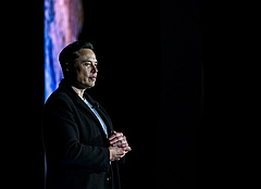 Tömeges kirúgásokba kezd Elon Musk
