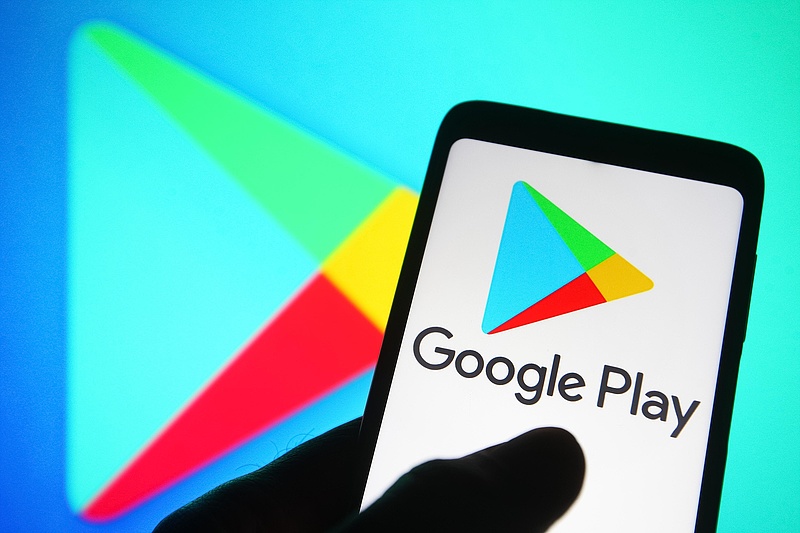 Jelentős újdonság jön a Play Áruházba: leleplezné a csalókat a Google