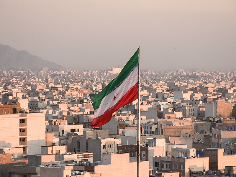 Irán megint Washingtonra mutogat