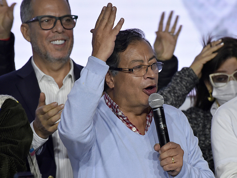Egykori gerilla lesz Kolumbia új elnöke