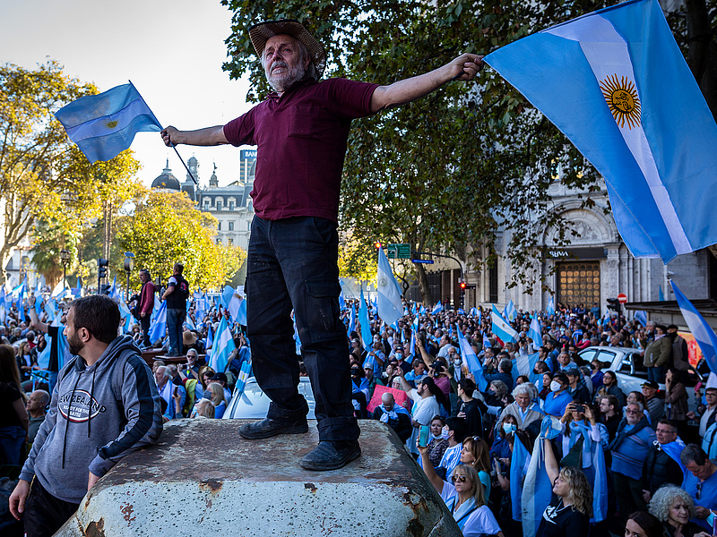 Egekbe kell emelni az argentin alapkamatot