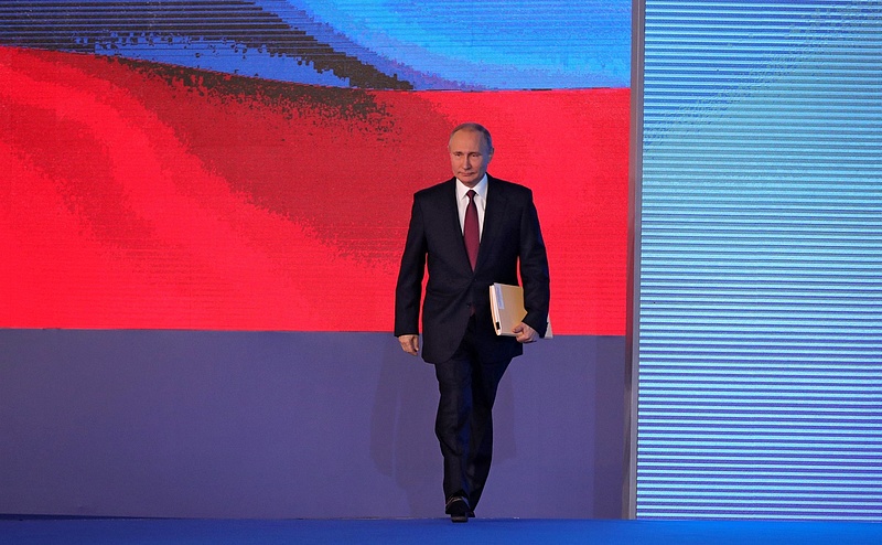 Putyin szerint még csak most kezdték el a háborút