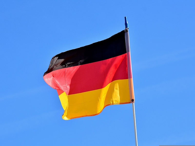 Fejlehajtva ballag kitartóan előre a német gazdaság